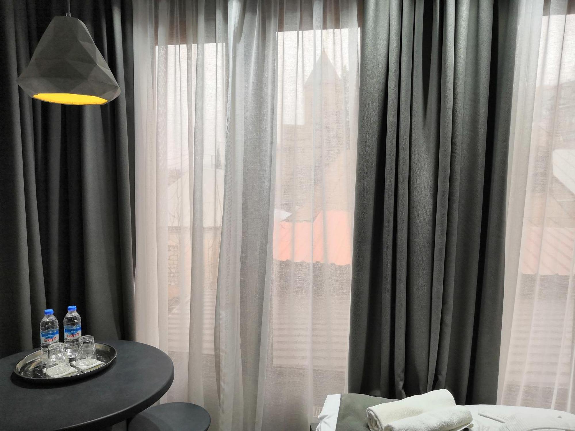 Piano Borracho Boutique Hotel Old Тбілісі Номер фото